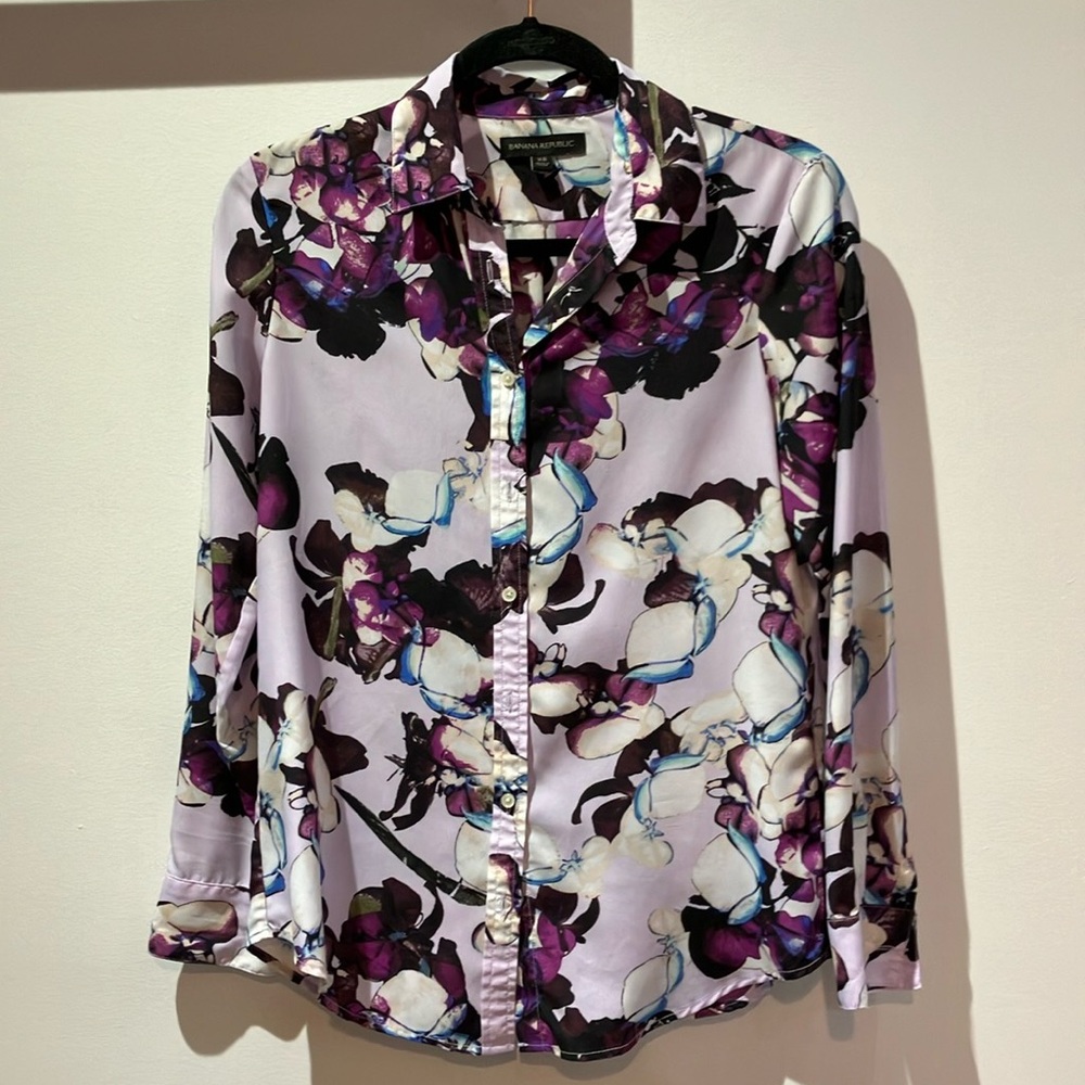 EUC Banana Republic floral button down blouse | Size XS